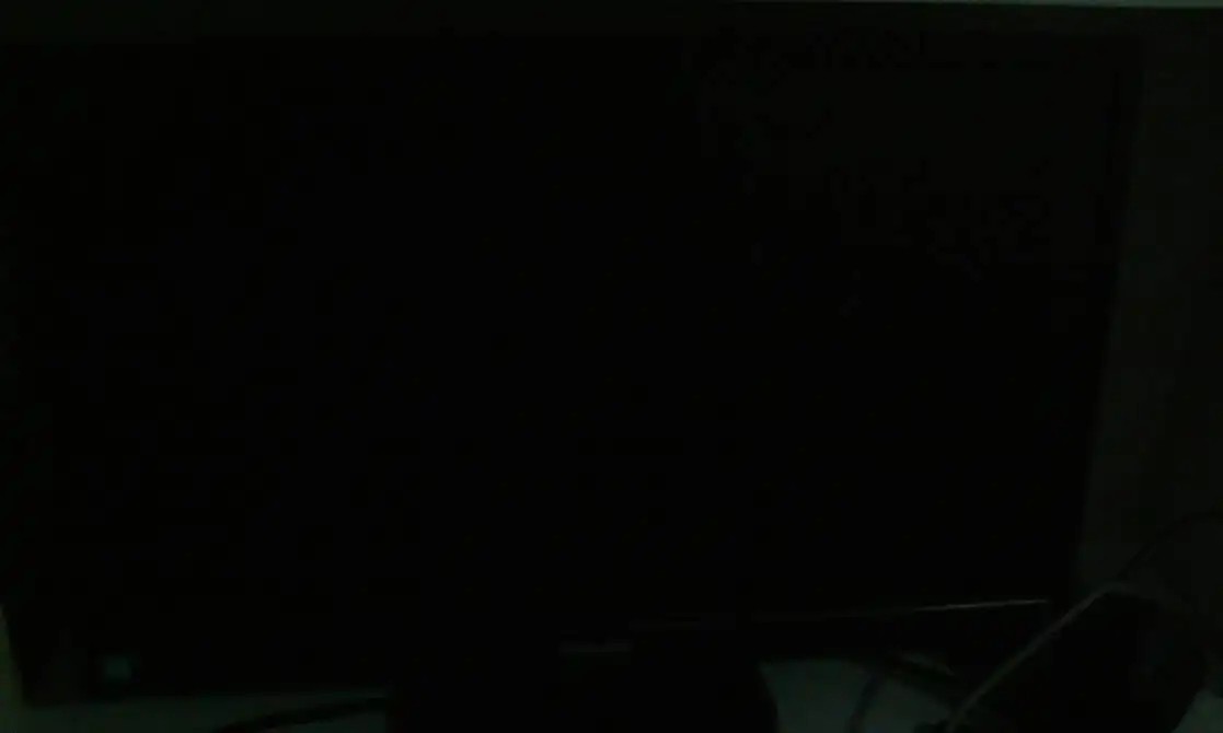 كيف تحل الشاشة السوداء الخاصة بلمسة الكل في واحد؟